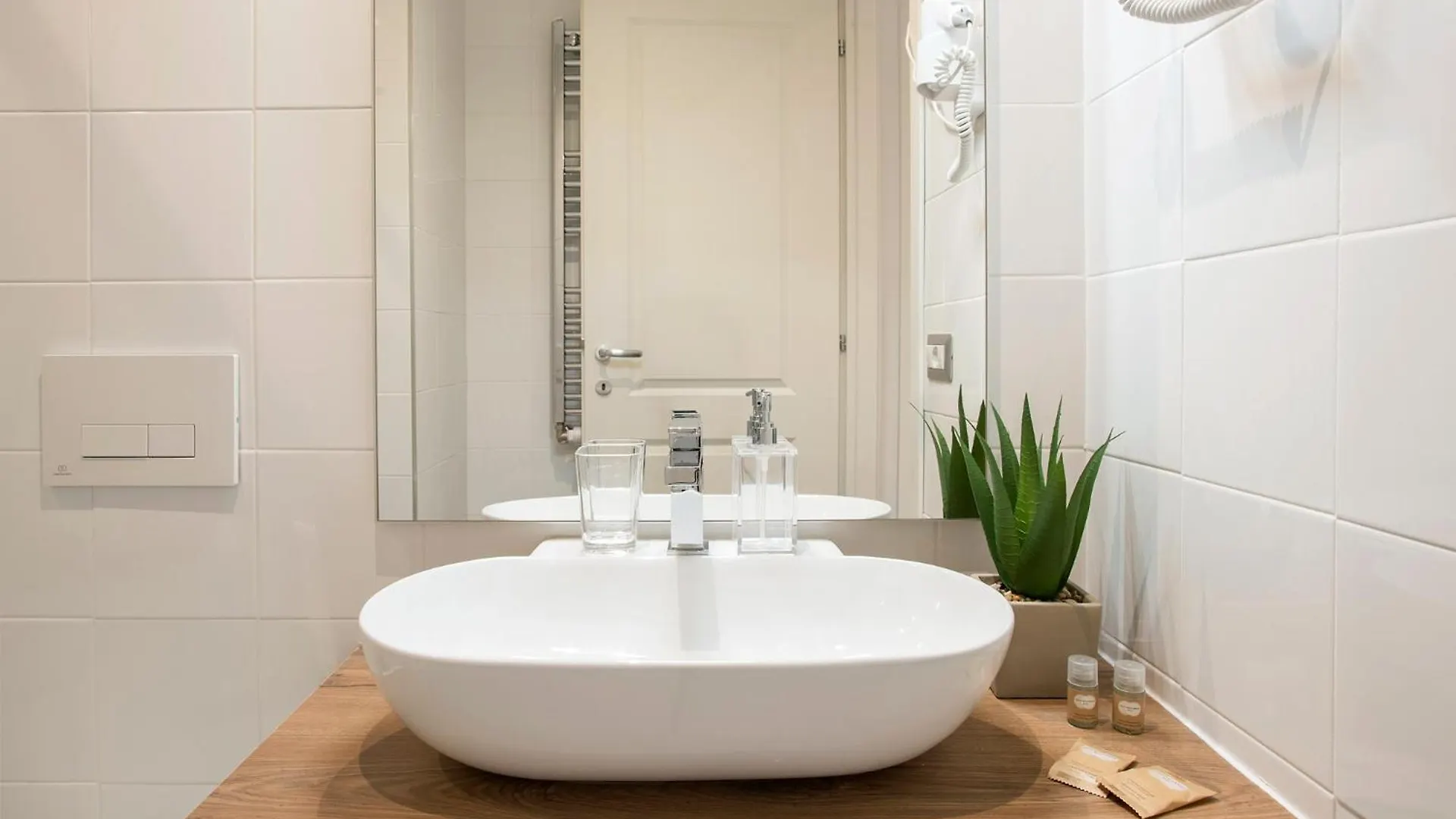Apartment Ferienwohnung Domus White Rom Italien
